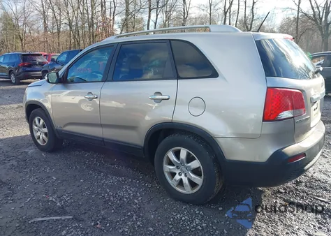 2013 Kia Sorento Lx from USA, damaged, VIN 5XYKTCA63DG351571